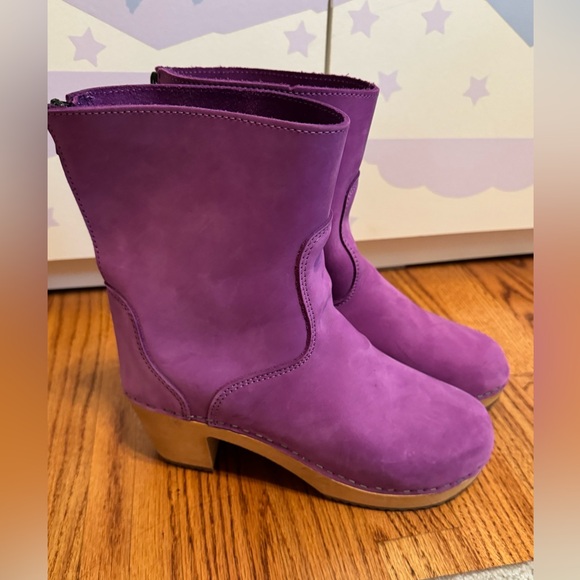 Cape clogs 39 purple booties - Picture 1 of 9